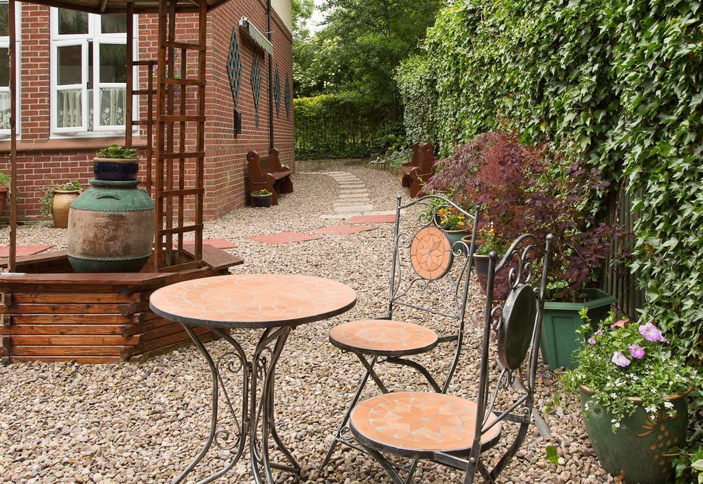 Heywood Hall Denstone Ngoại thất bức ảnh