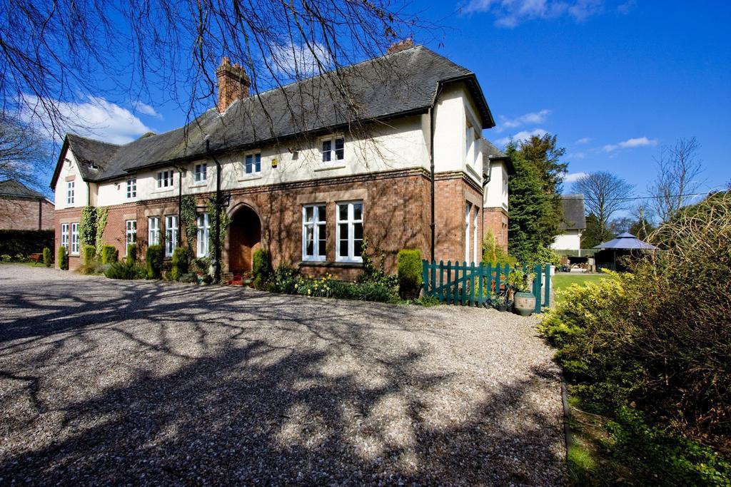 Heywood Hall Denstone Ngoại thất bức ảnh