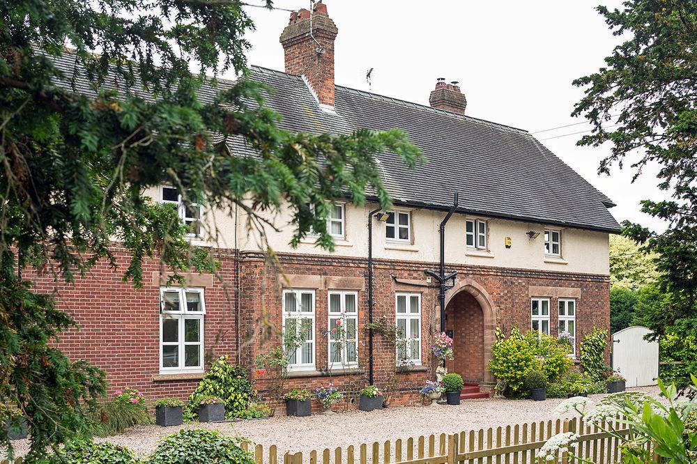 Heywood Hall Denstone Ngoại thất bức ảnh